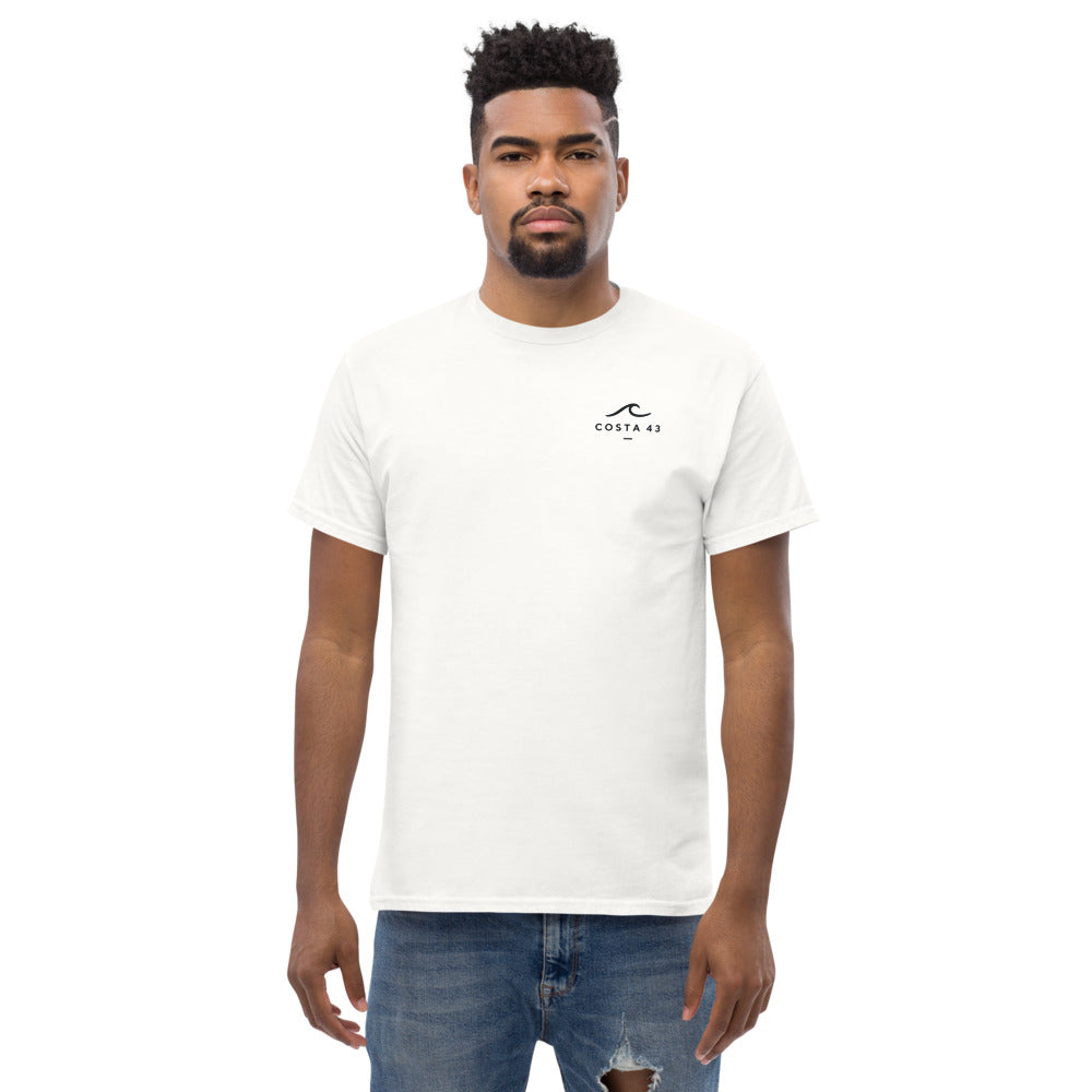 Camiseta Caión blanca de Costa 43, modelo de frente
