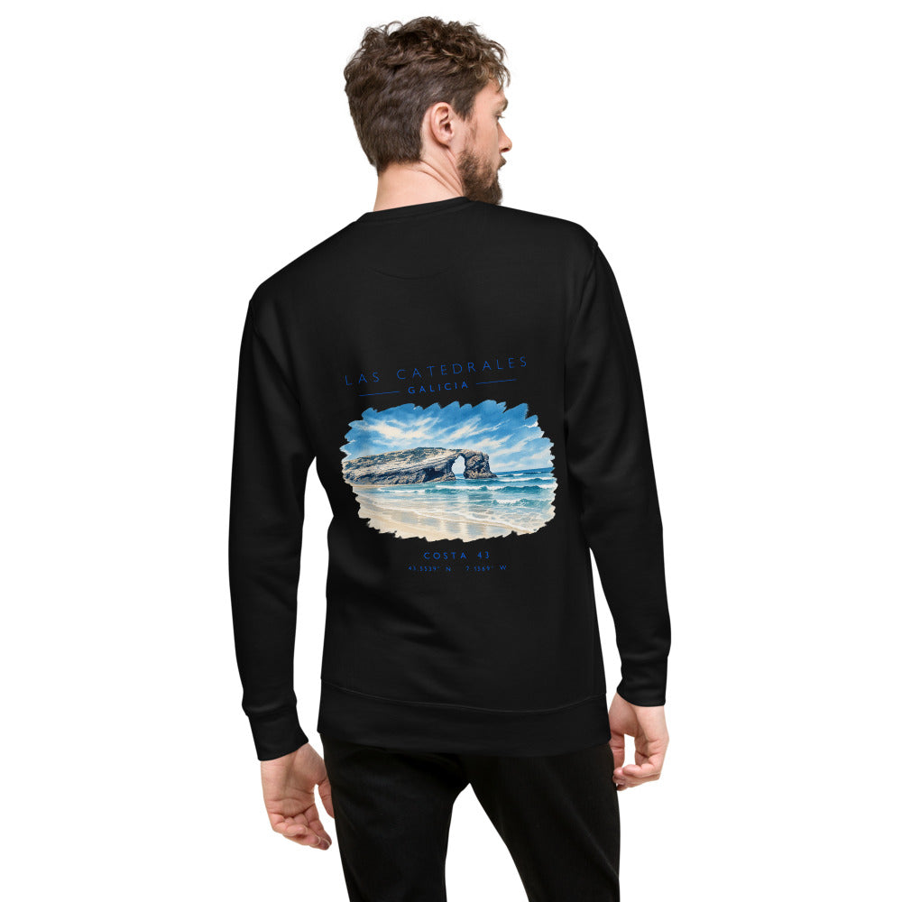 Sudadera Las Catedrales negra de Costa 43, modelo de espaldas